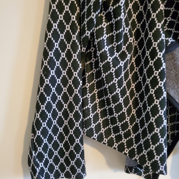 Laura open front cardigan black & white size Large - Picture 5 of 9